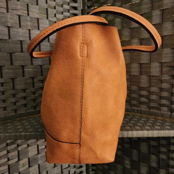 Tote bag camel color with feet - Picture 2 of 4